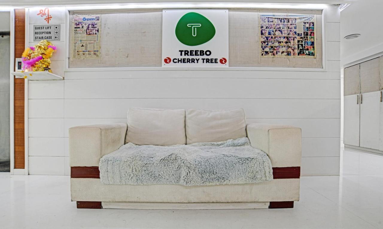 Treebo Cherry Tree Indore Buitenkant foto